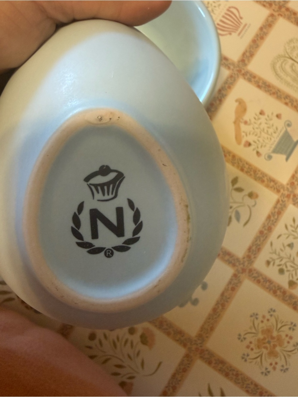 Nigella Lawson Living Kitchen egg-shaped nesting bowls in a robin's egg blue - Picture 6 of 8